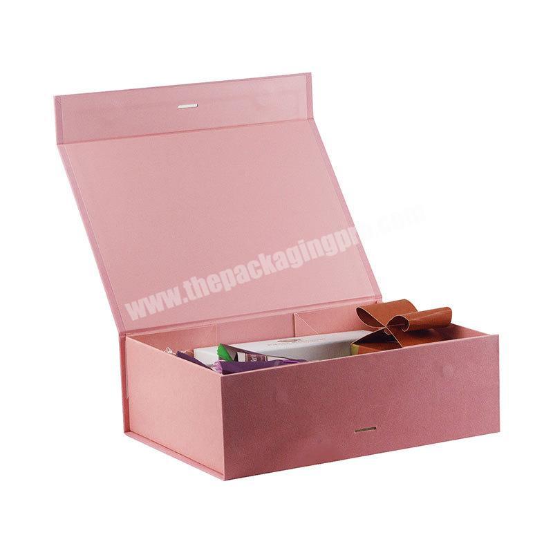 Costom Luxury Magnetic Closure Paper Flat Foldable Gift Box for Clothes Packaging