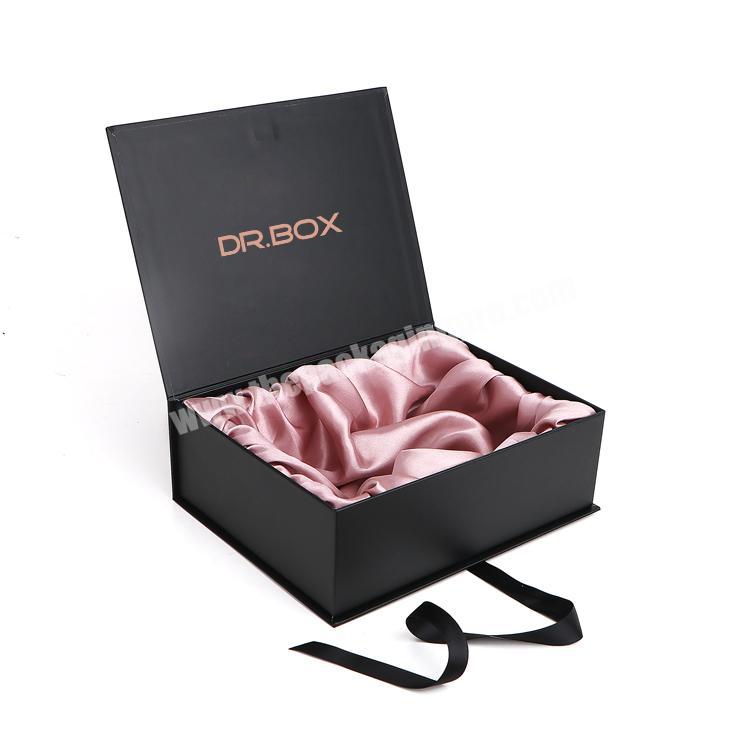 Custom Hair Extension Cardboard Gift Box with Satin Wigs Black Magnetic Flip Handbag Box