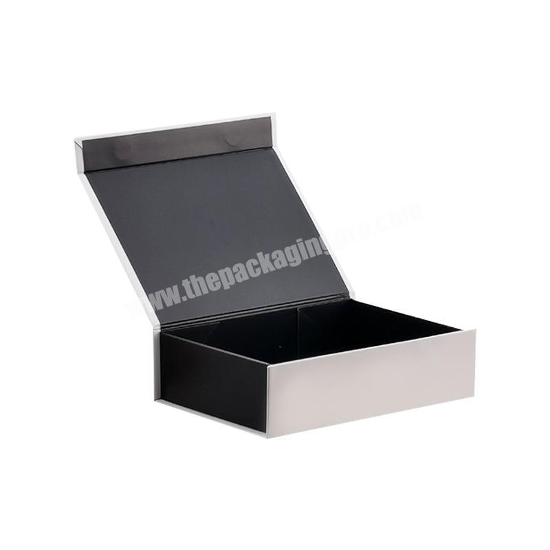 Customization Clothing Matte Rigid Book Shape Magnetic Embossed Gold Foil Gift Folding Box