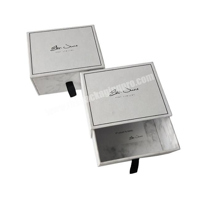 Customized plain design Luxury Jewelry Box for Necklace And Bracelet box of jewelry