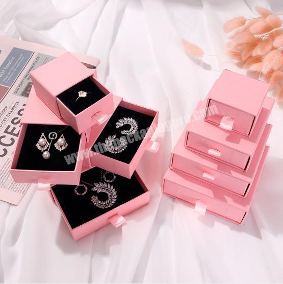 Wholesale customized cardboard pink paper gift box with your own logo for necklaces and bracelets and jewelry