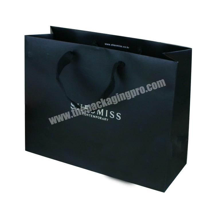 Wholesales Black Shopping Carrier Bags With Customized Logo For Clothes Packaging