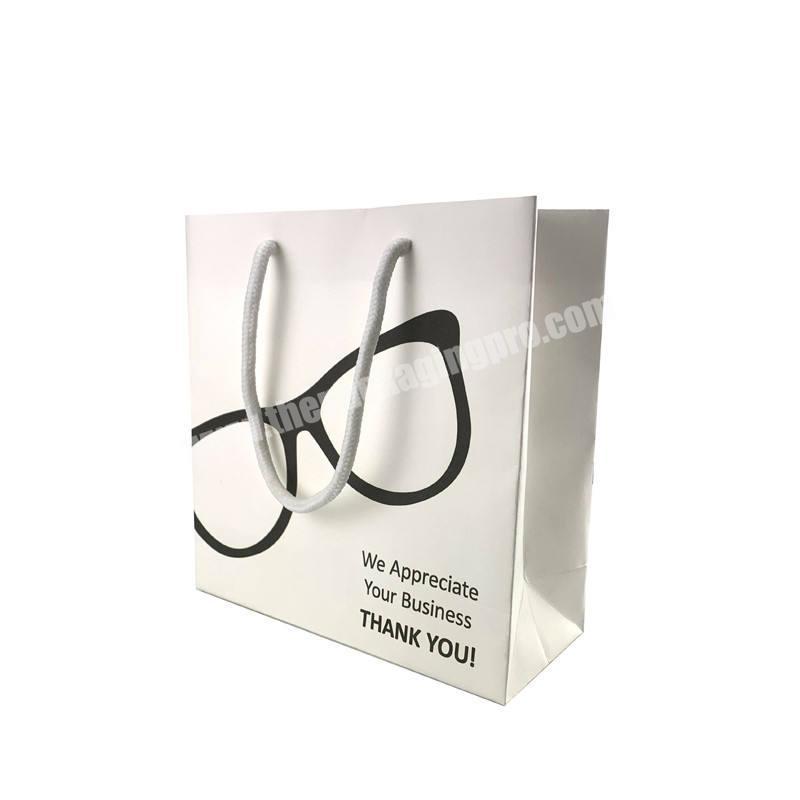 Wholesales custom accept your brand logo optical shop eyeglasses recycled paper bag for glasses