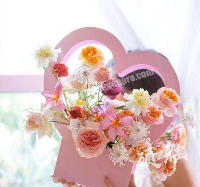 ZL Waterproof Eco Friendly Heart-shaped Foldable Small Flower Arrangement Basket Wedding Flower Box With Handle