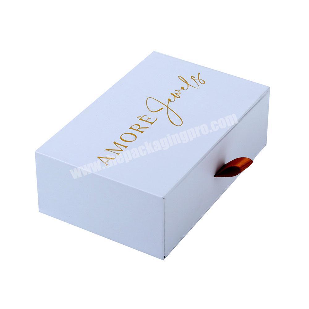 wholesale buy white and gold eyelash box packaging
