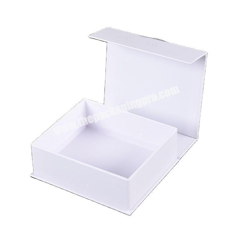 Custom Holiday Lipstick Perfume Cosmetics Clamshell Magnetic Gift Packaging Book-style Boxes