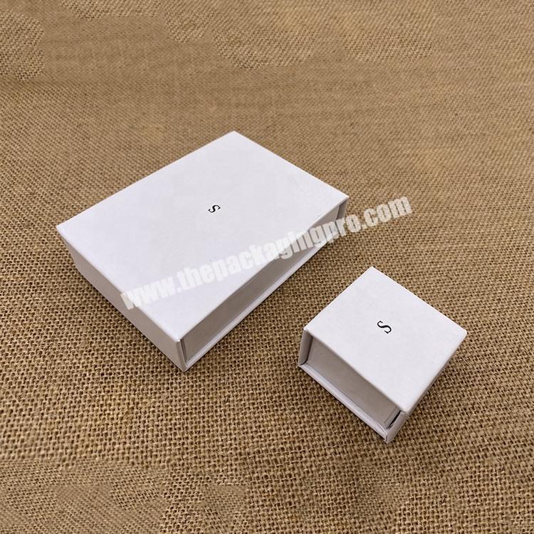 Custom logo printed Luxury design mini white jewelry display magnetic closure rigid paper box