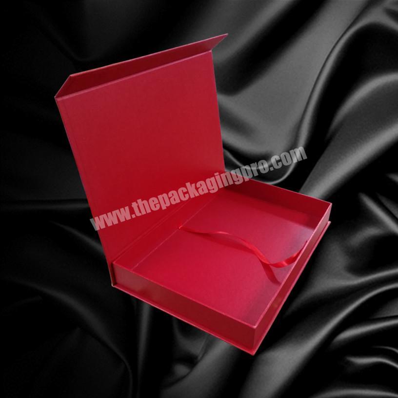 Custom luxury matte printing  magnetic box flip lid gift box black packaging boxes for clothes
