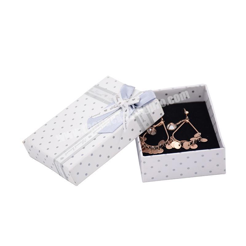 Customizable Design Decorative Gift Personalized Ribbon Hardboard Lid And Base Box With Cotton