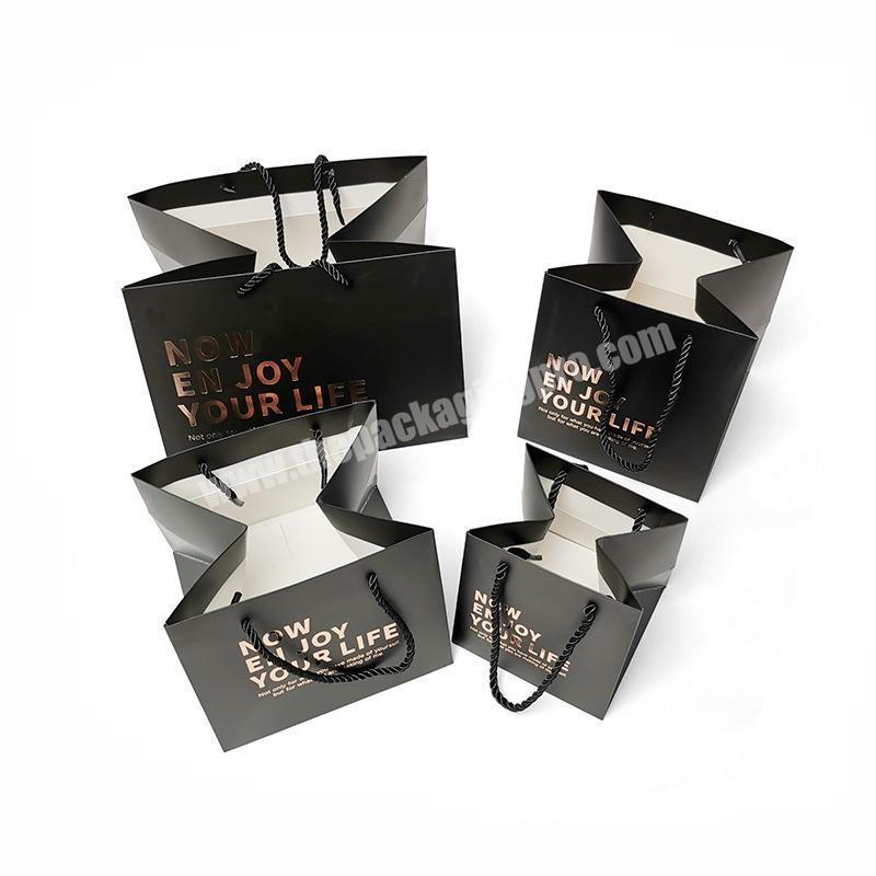Design your own logo art with recyclable art paper gift bag