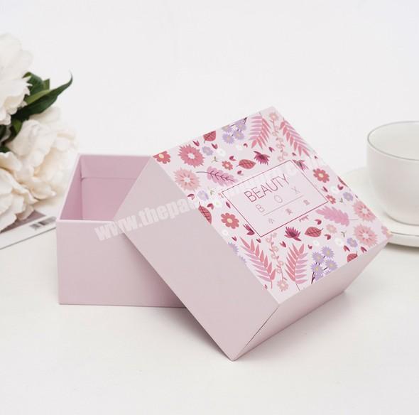 Guangzhou Luxury paper packaging gift box Wholesale Retail cardboard boxes packaging