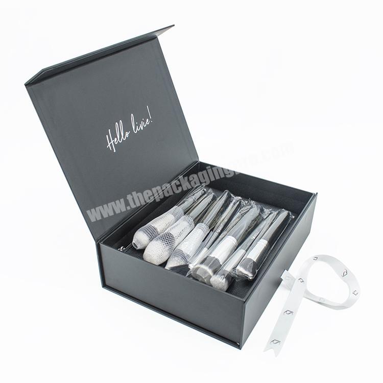 Custom Luxury Black magnet cardboard Fancy Paper Cosmetic Set Makeup Brush Packaging Boxes with ribbon