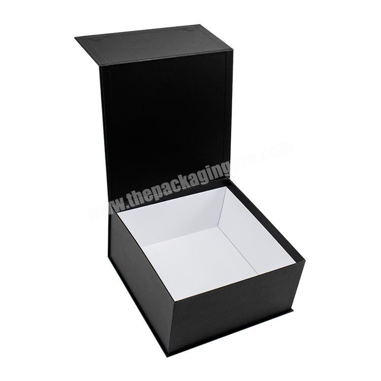 Logo hot stamping flip top magnetic closure with foam insert gift packaging box for apparel cosmetic