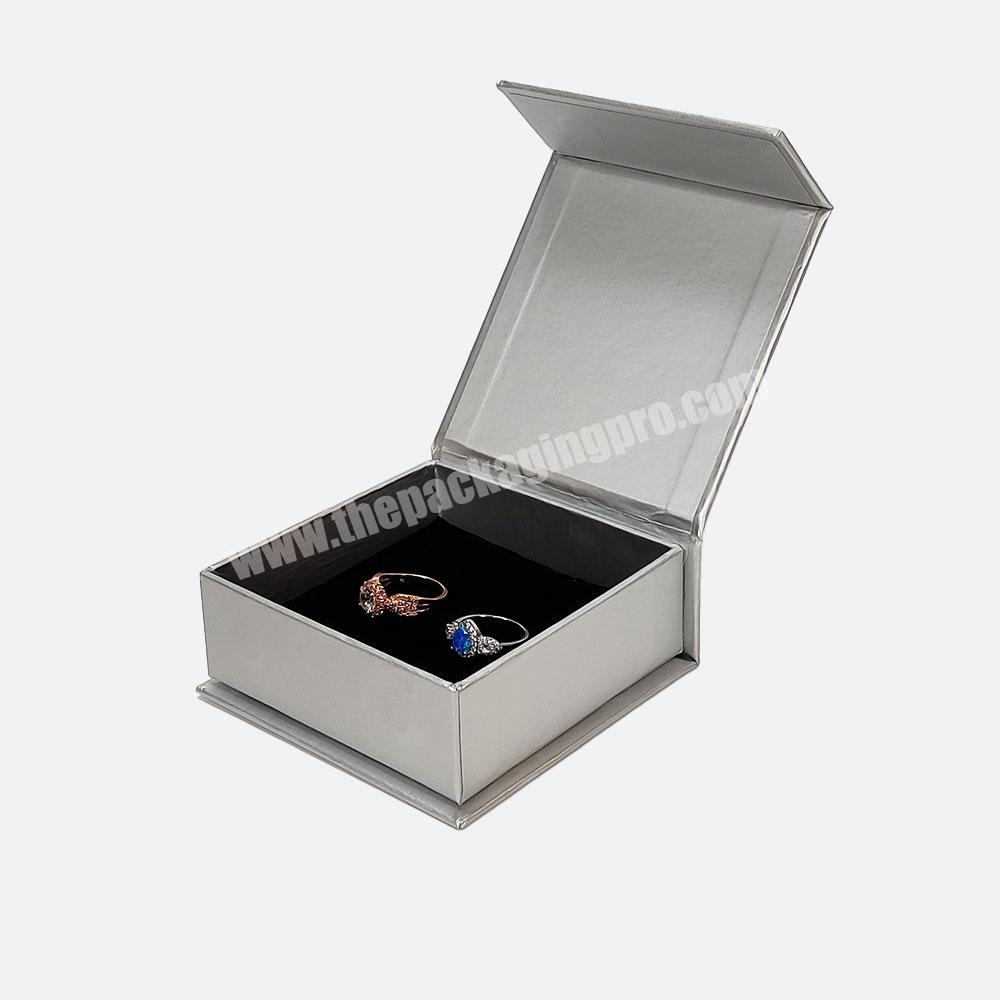 Bespoke Luxury Engaged Ring Silver matte Cardboard Paper Packaging Boxes Custom Logo Small Magnetic Gift Box Insert Sponge