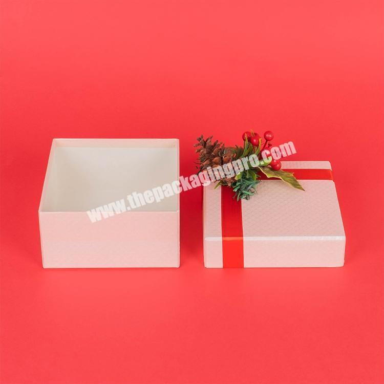 Custom Folding Design Advent Calendar Lipbalm Tube Paper Make Up Gift Cosmetics Packaging Boxes