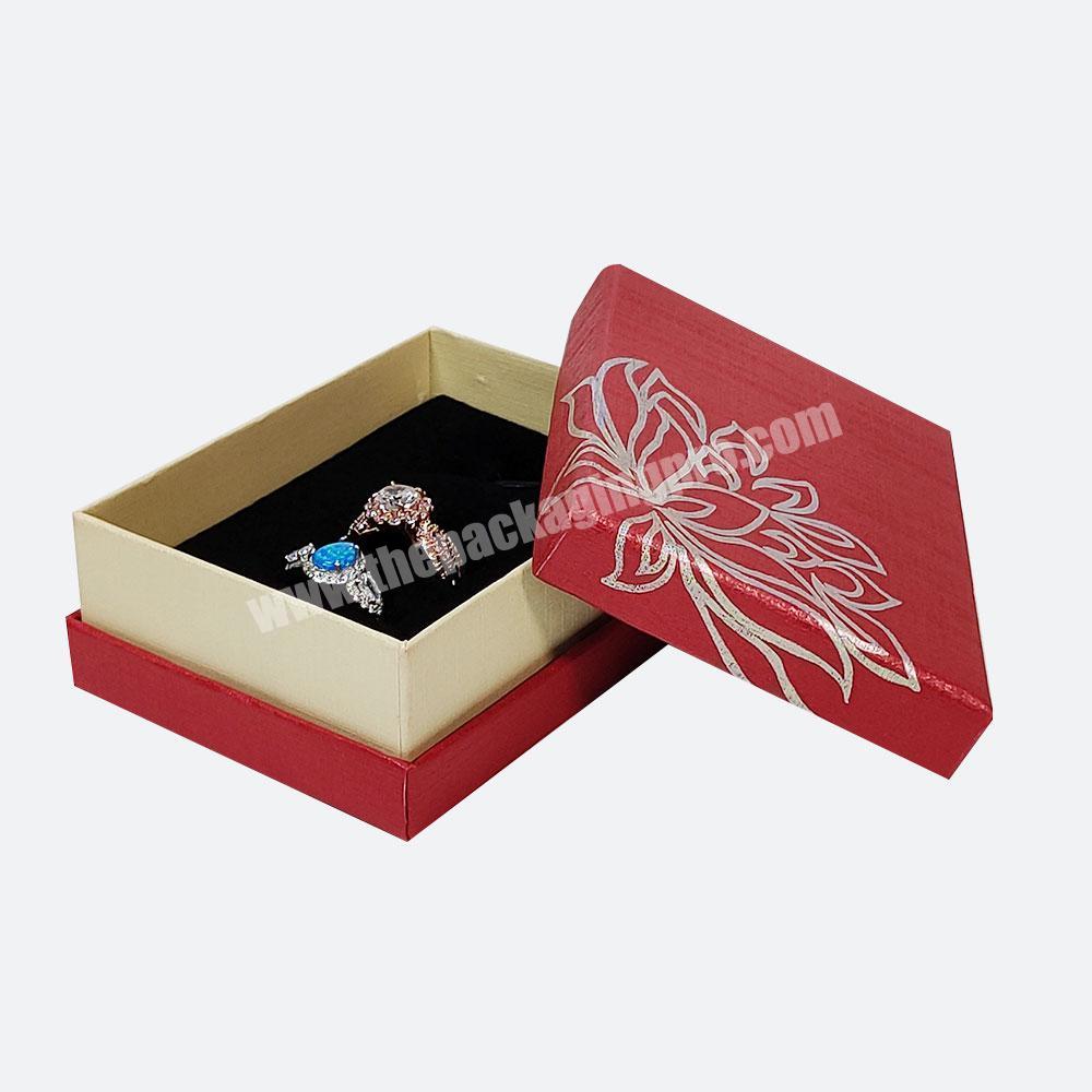 Custom Jewelry Sponge Insert Box Personalized Logo Packaging Cardboard Small Ring Box with Microfiber Shine Jewelry