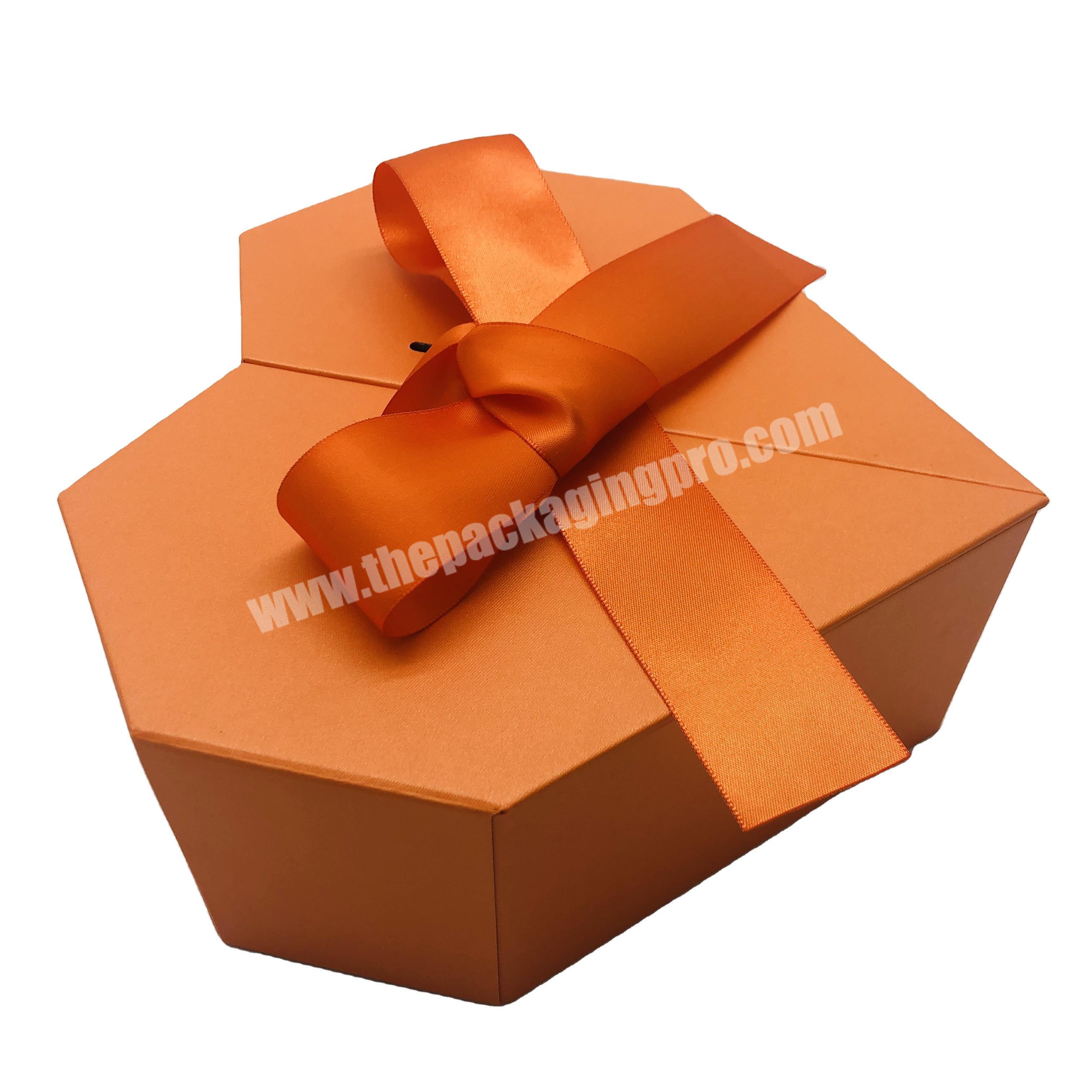 wholesale luxury new design heart shape gift packaging box