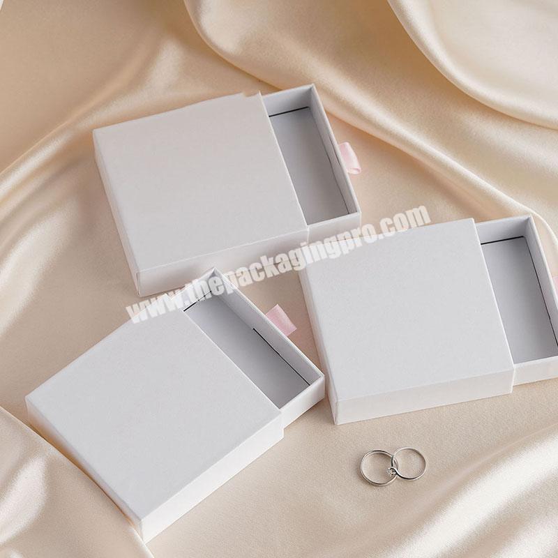 2022 New Design Luxury Cardboard Paper Jewelry Packaging Box