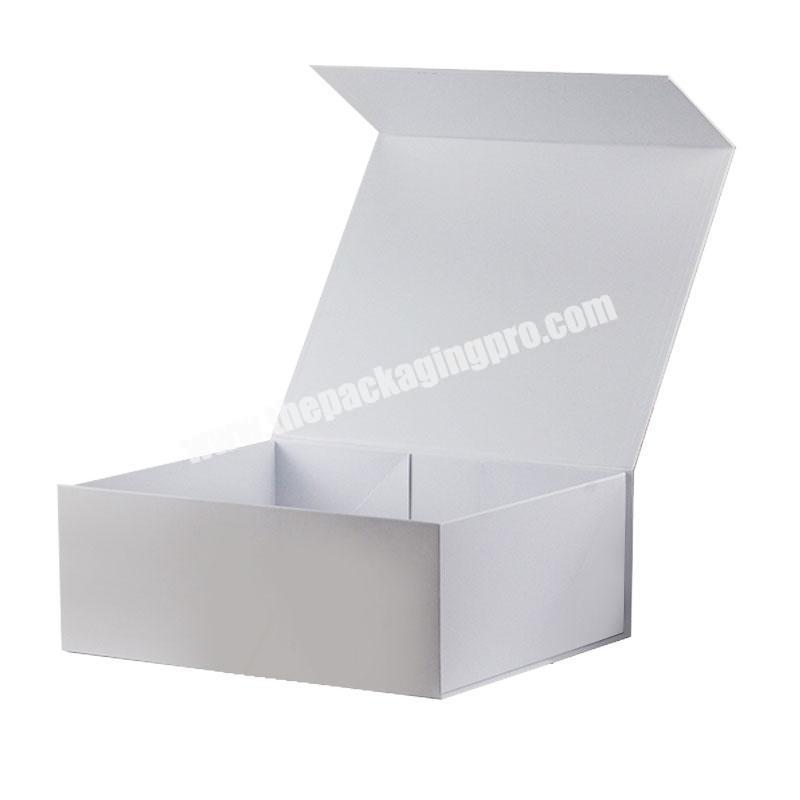Custom recycled cardboard white magnetic close lid collapsible hamper gift box
