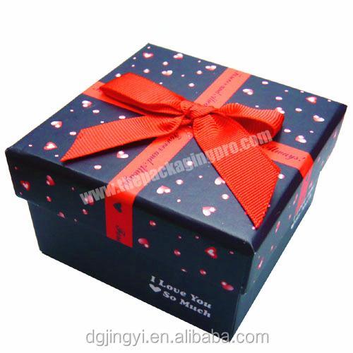 Christmas Custom Square Paper Scarf Packaging Box, Doll Box for Gift Packaging