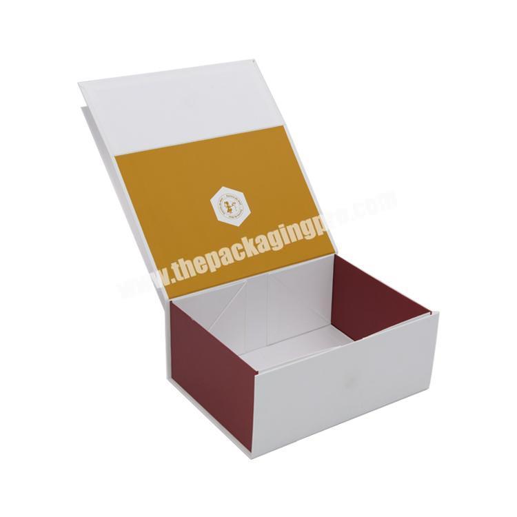 Custom Fashion Luxury Recycled Magnetic Gift Paper Box For Garments Gift Folding Clothing Boxes Crown win Packaging