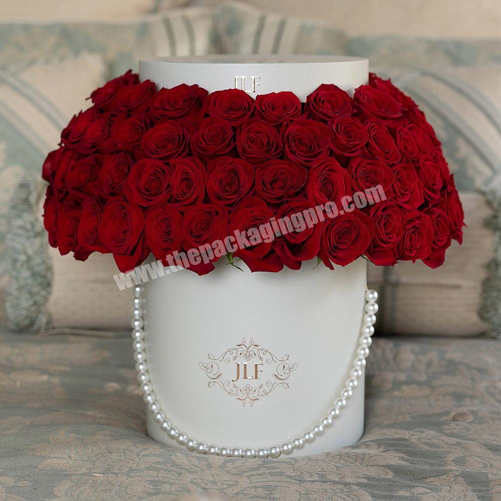 Custom Extra Large Round Flower Presentation Gift Box For Wedding Flower Luxury Bouquet Flower Packaging Box With Pearl Handle