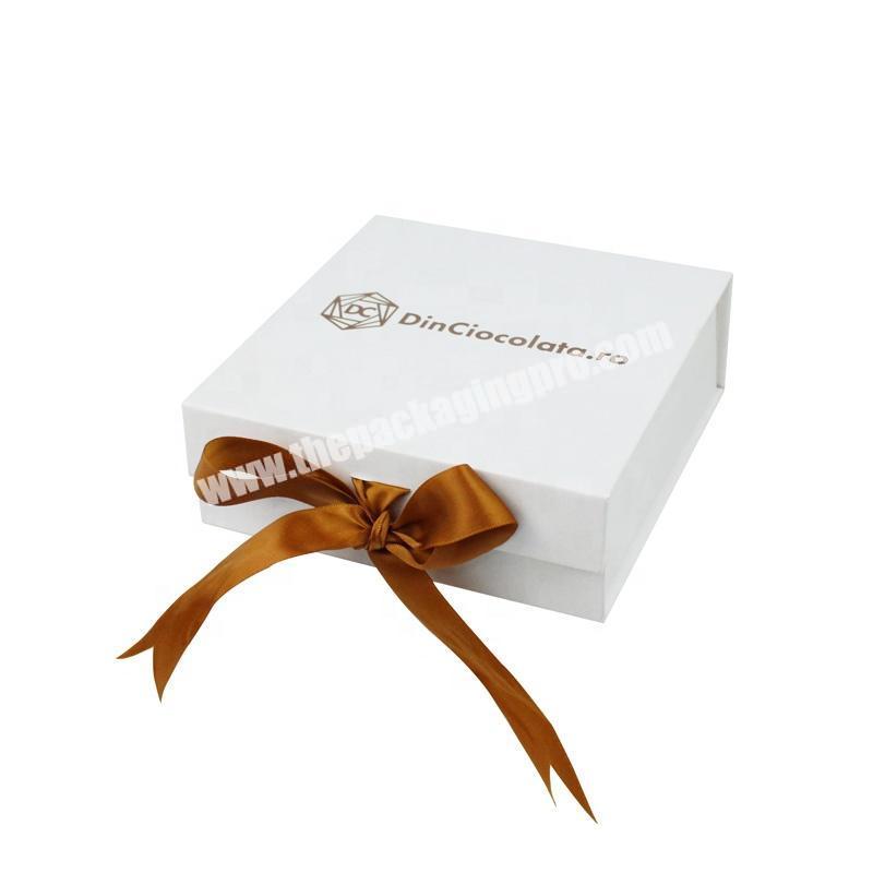 Custom Logo Flat Fold Box Luxury White Rigid Cardboard Hamper Foldable Boxes Magnetic Folding Gift Box with Ribbon