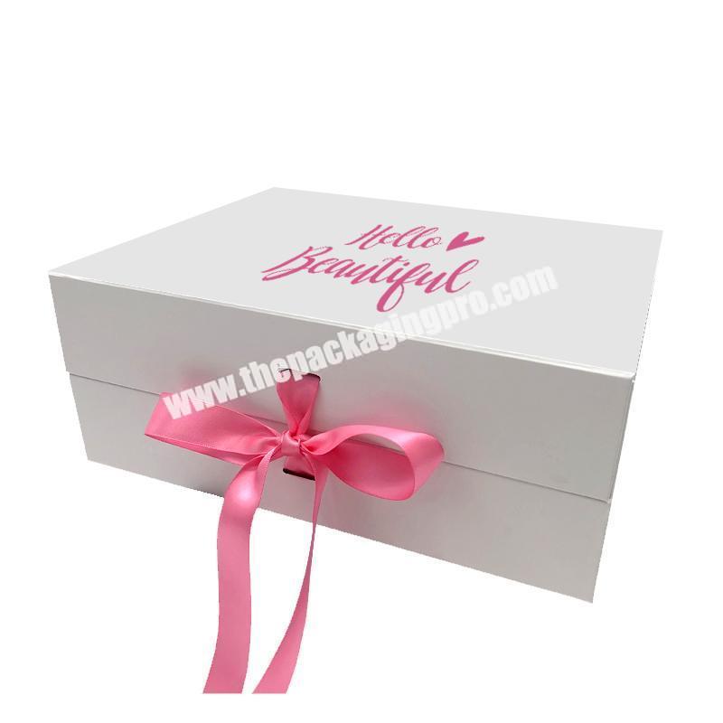 Wholesale Printed white Magnetic Closure Packing box with Logo Custom Rigid Magnetic Gift Box for clothes dress pants