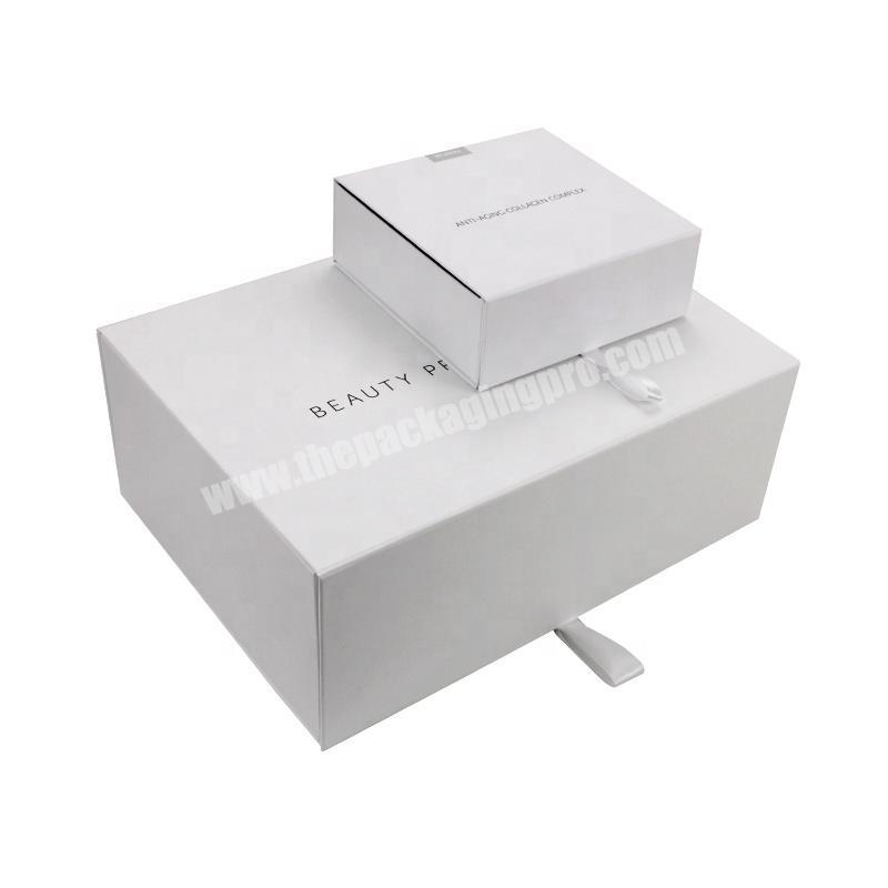 Custom Luxury Large White Magnetic Lid Closure Gift Box Hot Stamping Logo Packaging Magnet Foldable Gift Boxes With Ribbon