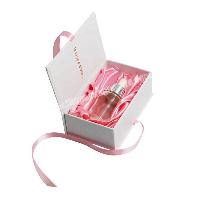 Custom Silk Gift Box Paper Magnetic Gifts Rigid Box Logo for Wedding Cosmetics Skin Care Bottles Gloss Packaging Box