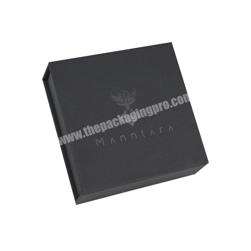 Custom Small Black Colored Printing With Spot UV Magnetic Closure Boxes For Packaging