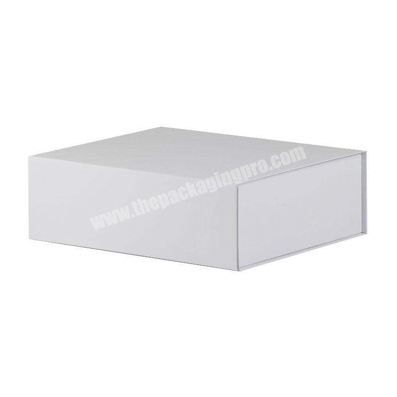 Custom white color foldable empty magnetic flap hamper gift boxes