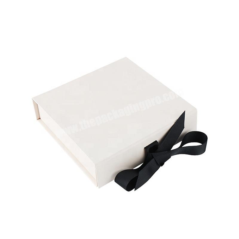 Customization Garment Clothing Beige Matte Rigid Book Shape Magnetic Embossed Gold Foil Gift Folding Box With Ribbon