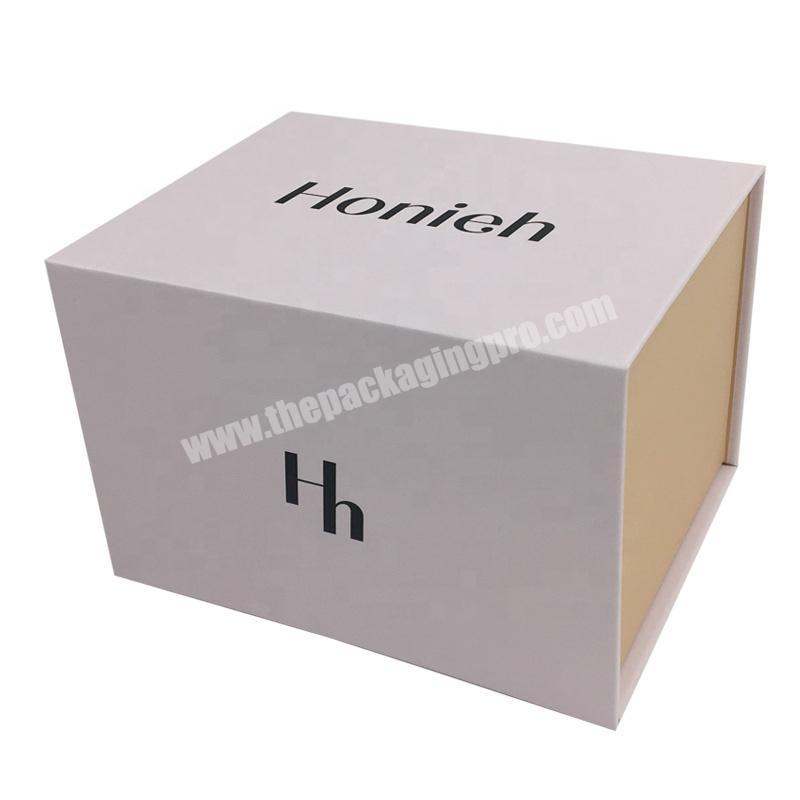 Customized Pink Color Folding Magnetic Gold Foil Gift Box