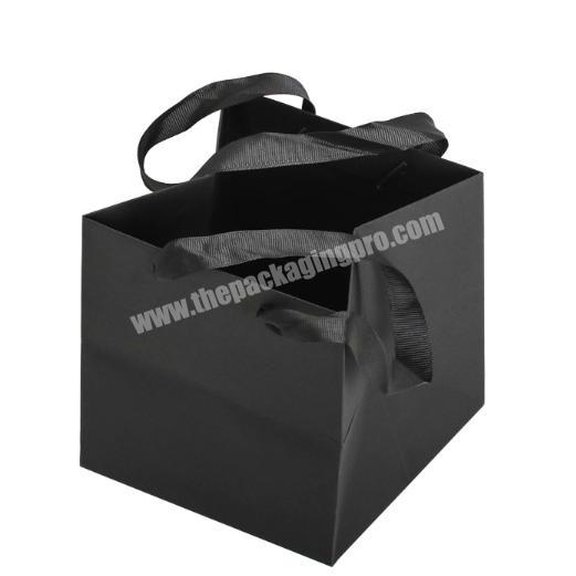 Custom Printed Luxury Packing Gift Paper Kraft Bags For Carrying Nail  Polish Oil