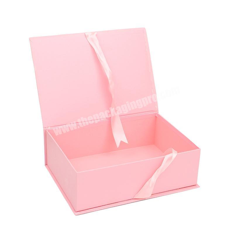 Luxury Book Shaped Rigid Cardboard Gift Box Custom Print Paper Clamshell Magnetic Gift Paper Box
