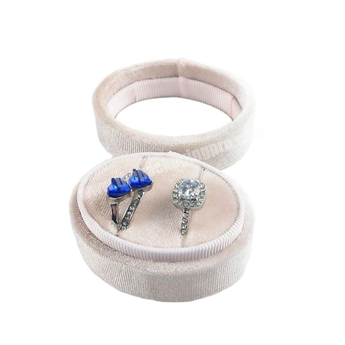 Luxury Oval Shaped Velvet Gift Jewelry Ring Packaging Box with Foam Insert and Logo Customized Accept