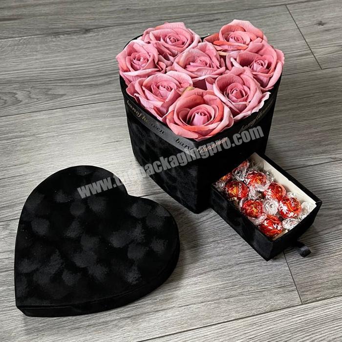 Luxury suede heart flower bouquet arrangement gift boxes custom logo velvet loveheart flower packaging box for Valentine's Day