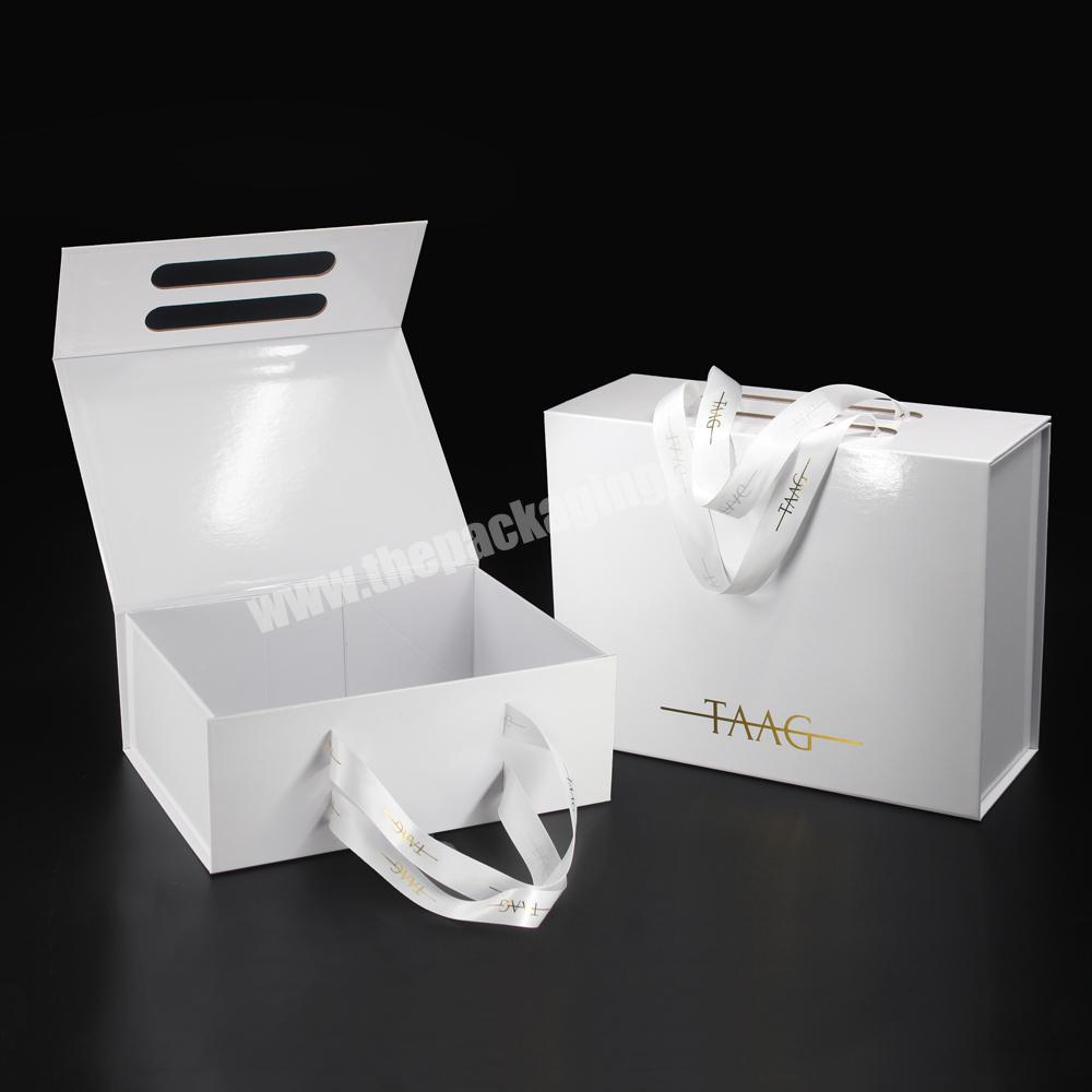 Personalized Luxury Glossy White Magnetic Closure Folding Towel Gift Packaging Box With Ribbon Handle