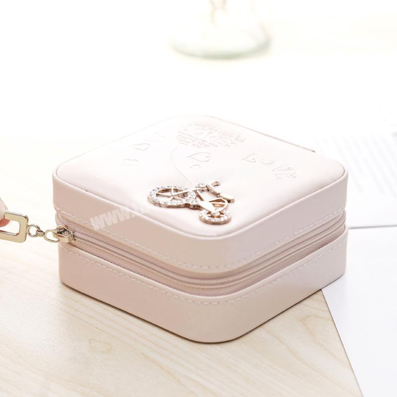 Custom Fashion Exquisite Compact Jewelry Storage Box Double Semicircle  Portable Earrings Ring Jewelry Zipper Bag - China Jewelry Box and Gift Box  price