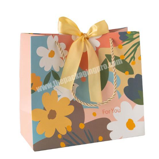Stylish Sophisticated Dreamy Nail Polish Oil Paper Bags With Customized Logo & Color