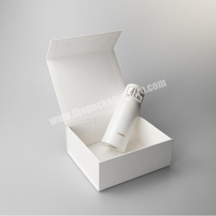 White Custom Luxury Magnet Flap Foldable Magnetic Clothing Gift Paper Boxes With Ribbon Closure