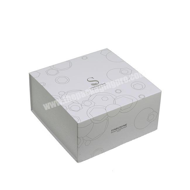 White Plain Textured Paper Packaging Luxury Gift Boxes Flip Top Shoe Cardboard Box Magnetic Closure Matte Shoes