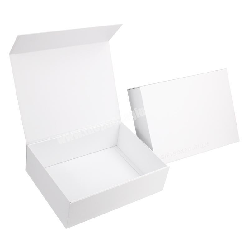 White Rigid Paperboard Hard Gift Box Magnetic box With Magnetic