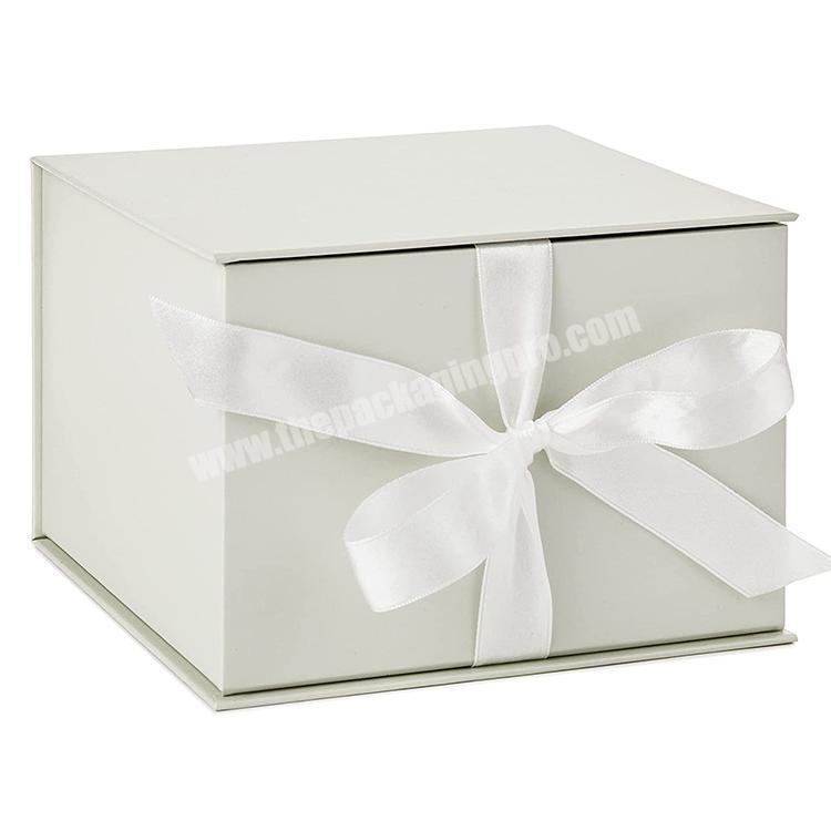 White Wholesale Custom Logo Premium Luxury Cardboard Paper Gift Wig Candle Products Magnetic Packaging Box