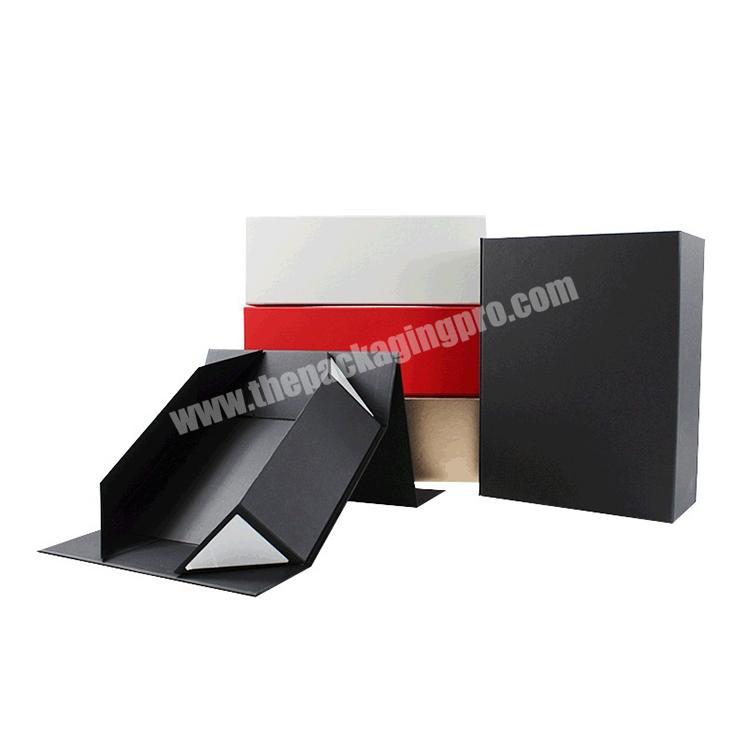 Wholesale Custom Gold Foil Logo Printed Magnetic Closure Cardboard Folding Gift Packaging Box