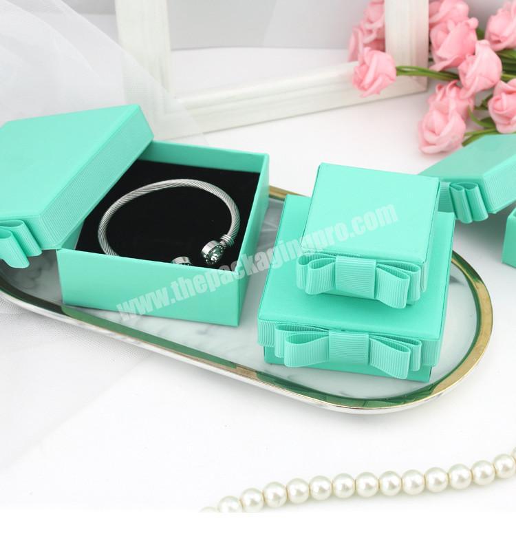 Wholesale custom cyan high-end gift packing box luxury jewelry ring bracelet necklace packing box ribbon bow