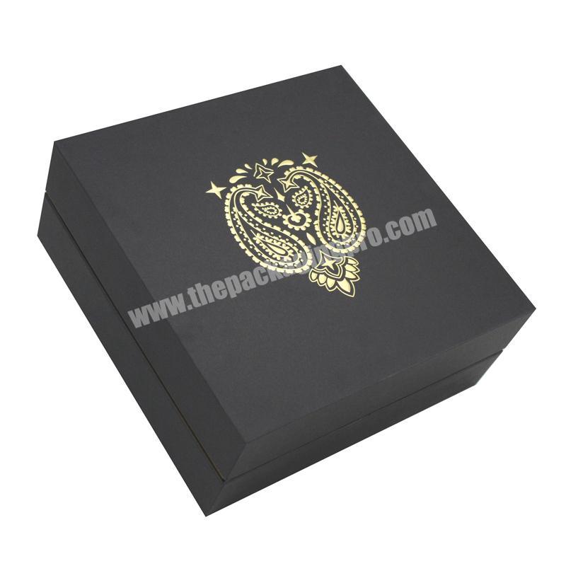 Wholesales Custom Luxury Black Card Paper With Gold Foil Packaging Lid and Base Box