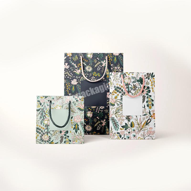 china wholesale luxury paper bag printer Valentine's Day perfume packaging paper gift bag