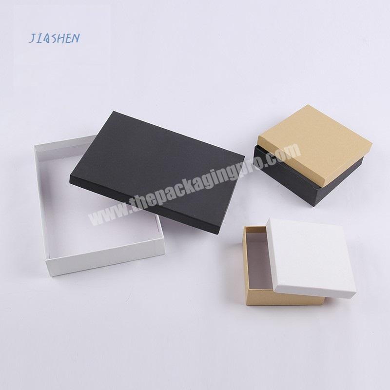 2020 Custom wholesale custom logo Cardboard paper packaging gift box for cloth